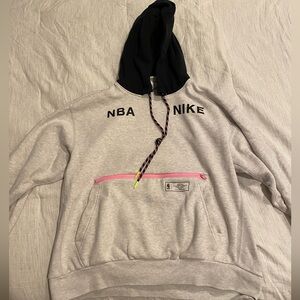 Nike mens pullover gray hoodie size medium